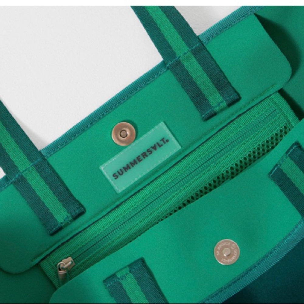 New Summersalt Neoprene Beach Tote in Blue/Green - Picture 4 of 5
